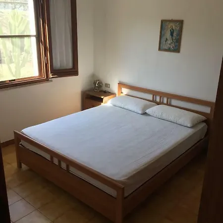 Mameli Сasa de vacaciones Tertenìa